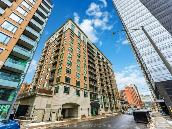 200 Besserer St #808, Ottawa, ON K1N 0A7