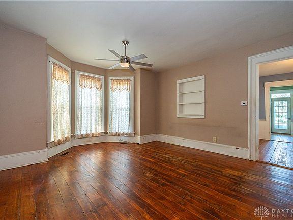 4th image of 243 N 3rd St