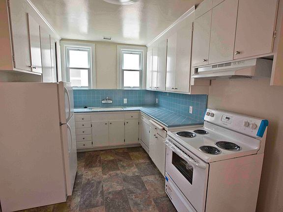 5th image of 75 Melba Ave