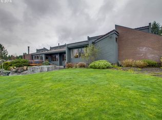 13237 Knaus Rd, Lake Oswego, OR 97034