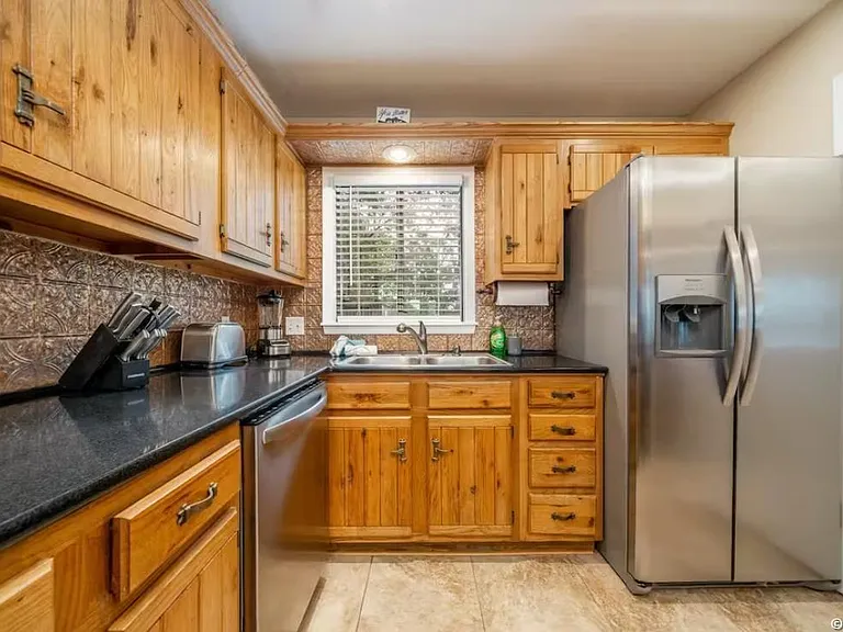 200 Hamilton Oaks Dr #J2 — Photo 9