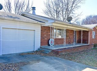 603 E 6th St, Weleetka, OK 74880