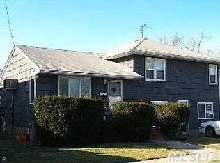 715 Franklin Blvd, Long Beach, NY 11561
