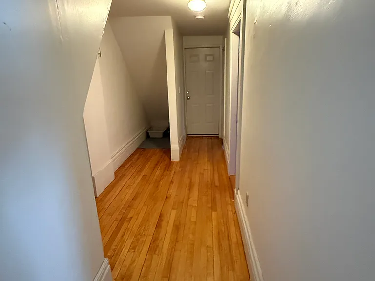 51 Islington St #A — Photo 6