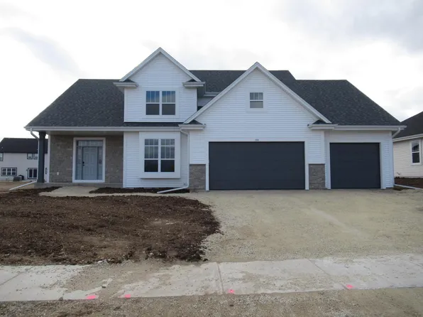 536 Woodside COURT, West Bend, WI 53095