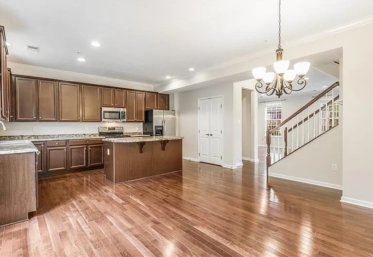 248 Broadstone Dr — Photo 11