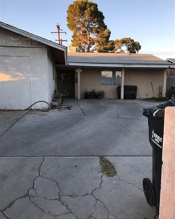 2nd image of 2208 La Harve Dr