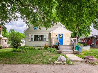 214 S Sherman St, Houston, MN 55943