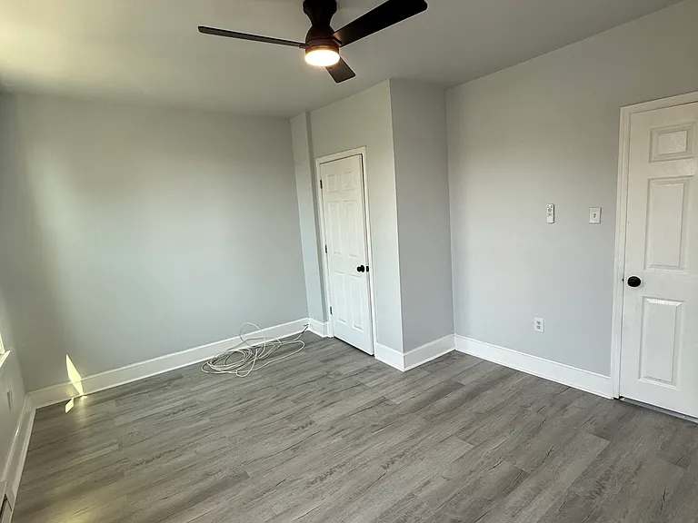 4111 Cambridge St #2 — Photo 5