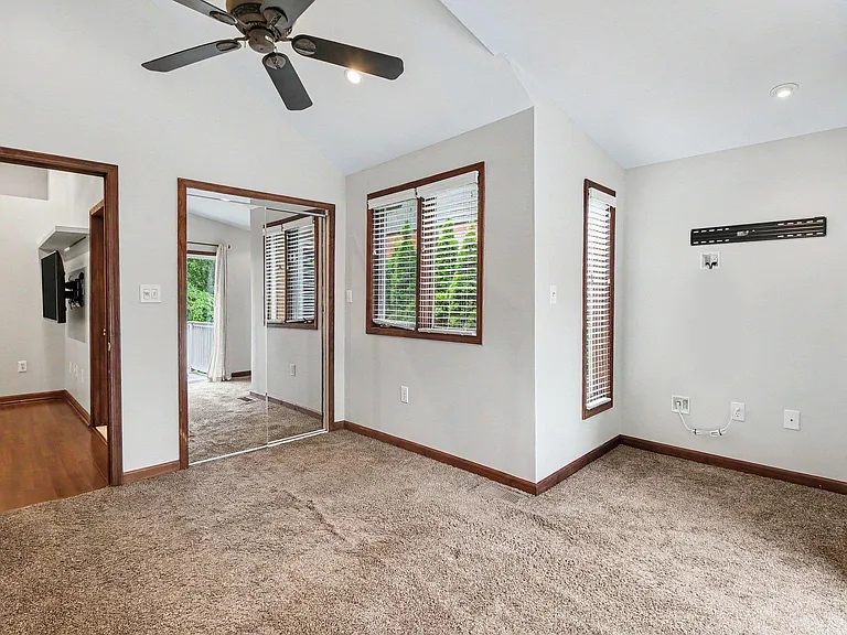 418 Austin Ave — Photo 29