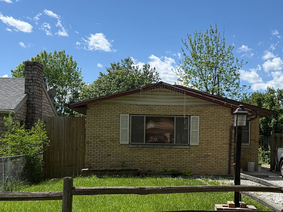 1st image of 2230 N Hawthorne Ln