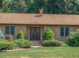 94 Ferdls Rd, Walden, NY 12586