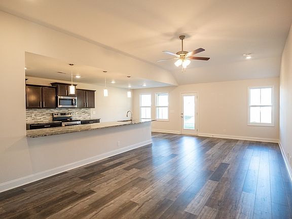 2nd image of 12 Persinger Pl Lot 12