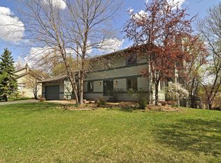 5725 Brentridge Dr, Shorewood, MN 55331