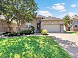 921 Grand Oaks Cir, College Station, TX 77840