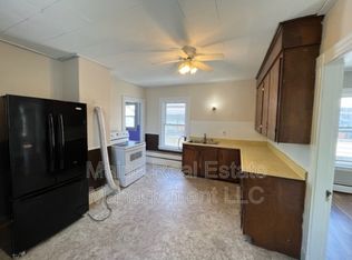 90 Clinton Ave APT 2, Waterville, ME 04901