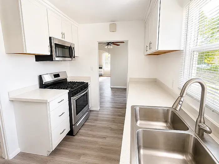 2258 Felspar St — Photo 13