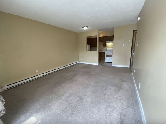 3rd image of 1574 Kingsway #201