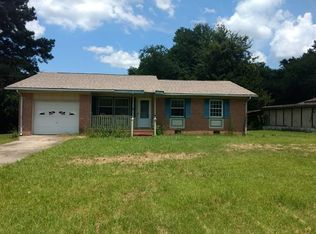 1 Cornell Dr, Jacksonville, NC 28546