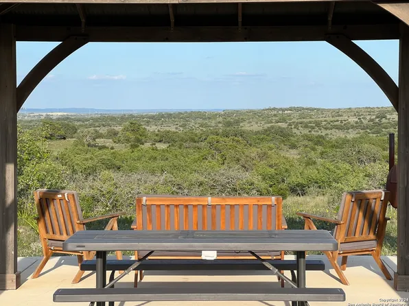 30 AC Round Mountain - Sandy rd., Johnson City, TX 78636