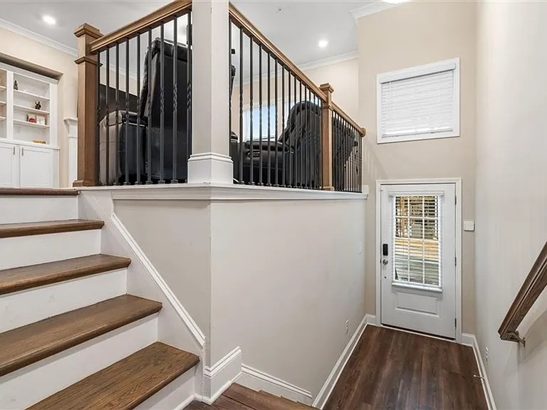 2641 Blackburn Ct — Photo 2