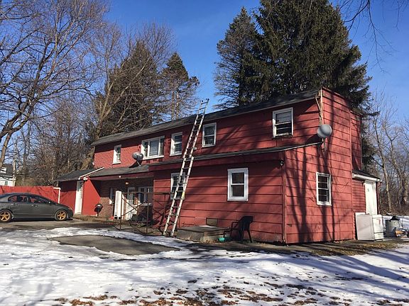 2nd image of 14 Maurice Ln