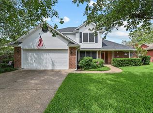 2917 Meadowbrook Ct, College Station, TX 77845