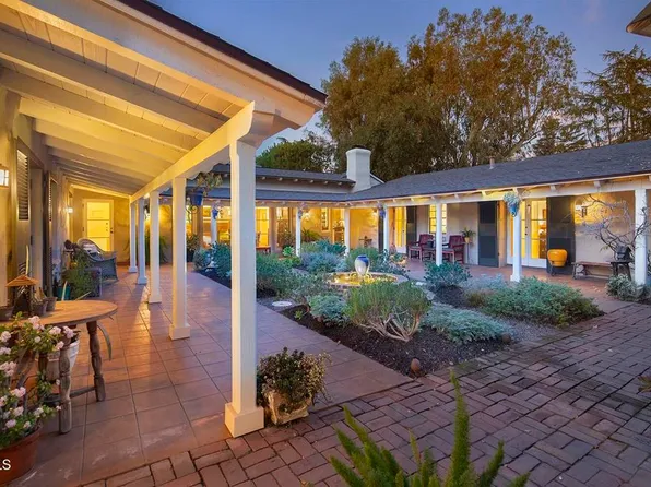 1126 Wotkyns Dr, Pasadena, CA 91103
