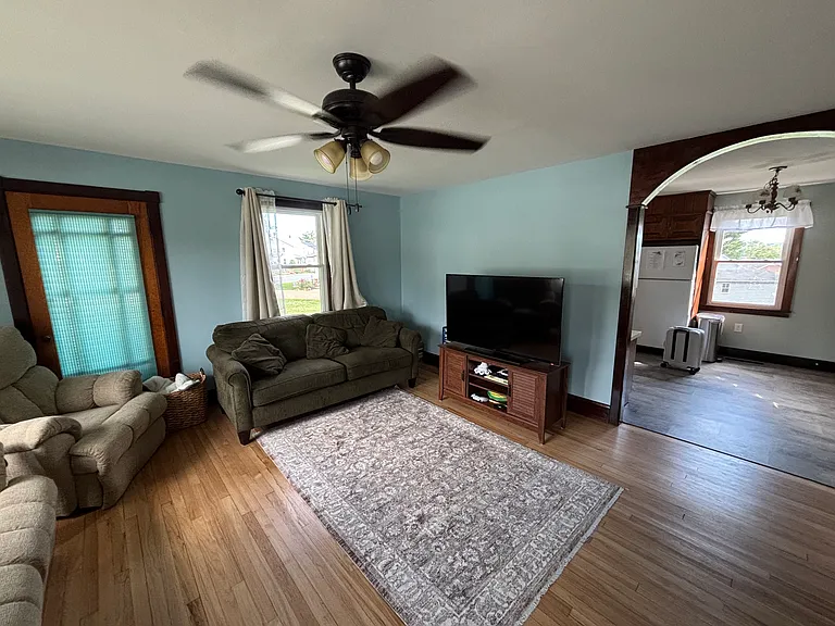 108 Pearl St — Photo 8