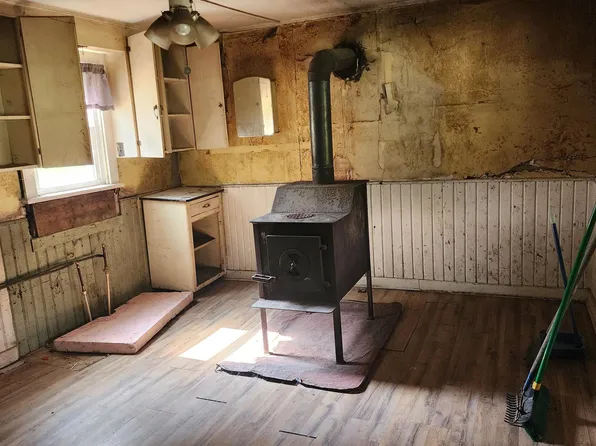 10324 Standing Stone Rd, Huntingdon, PA 16652