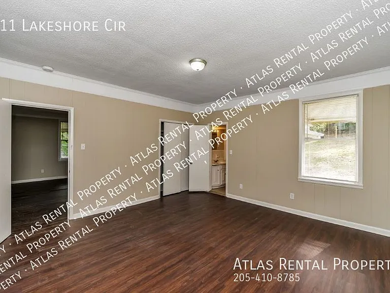 211 Lakeshore Cir — Photo 12