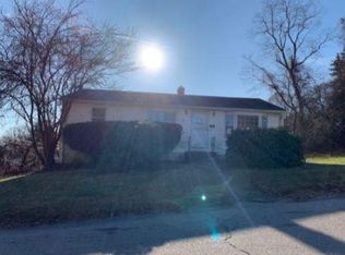 20 Buchanan St, Johnston, RI 02919