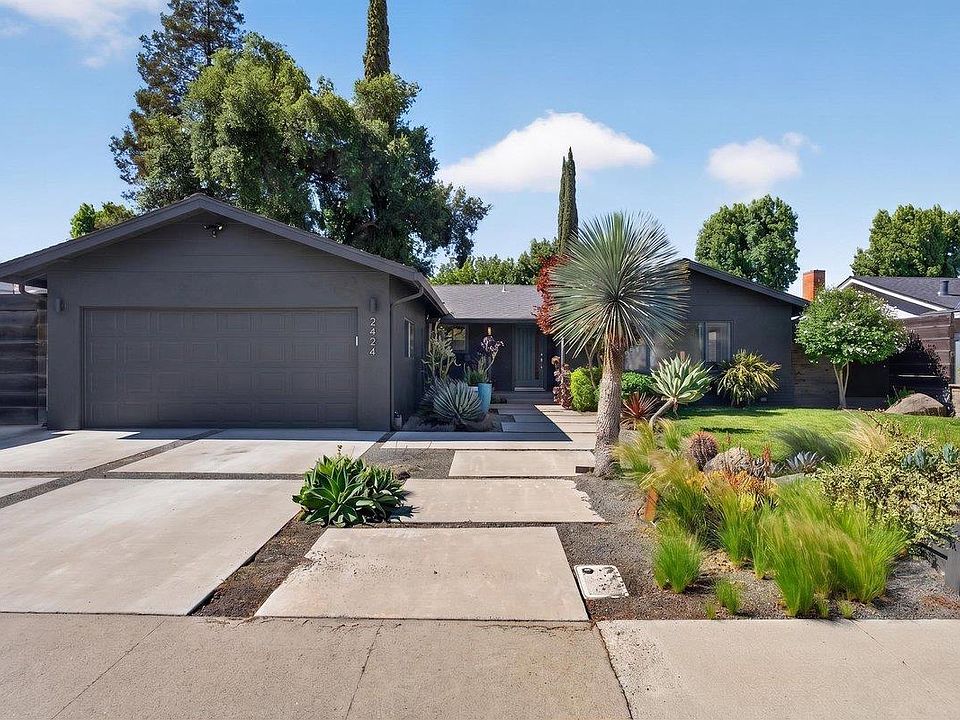 1st image of 2424 Killarney Way