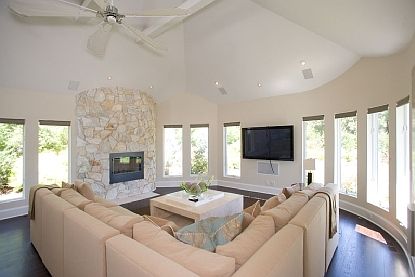 4th image of 12 Sandringham Ln