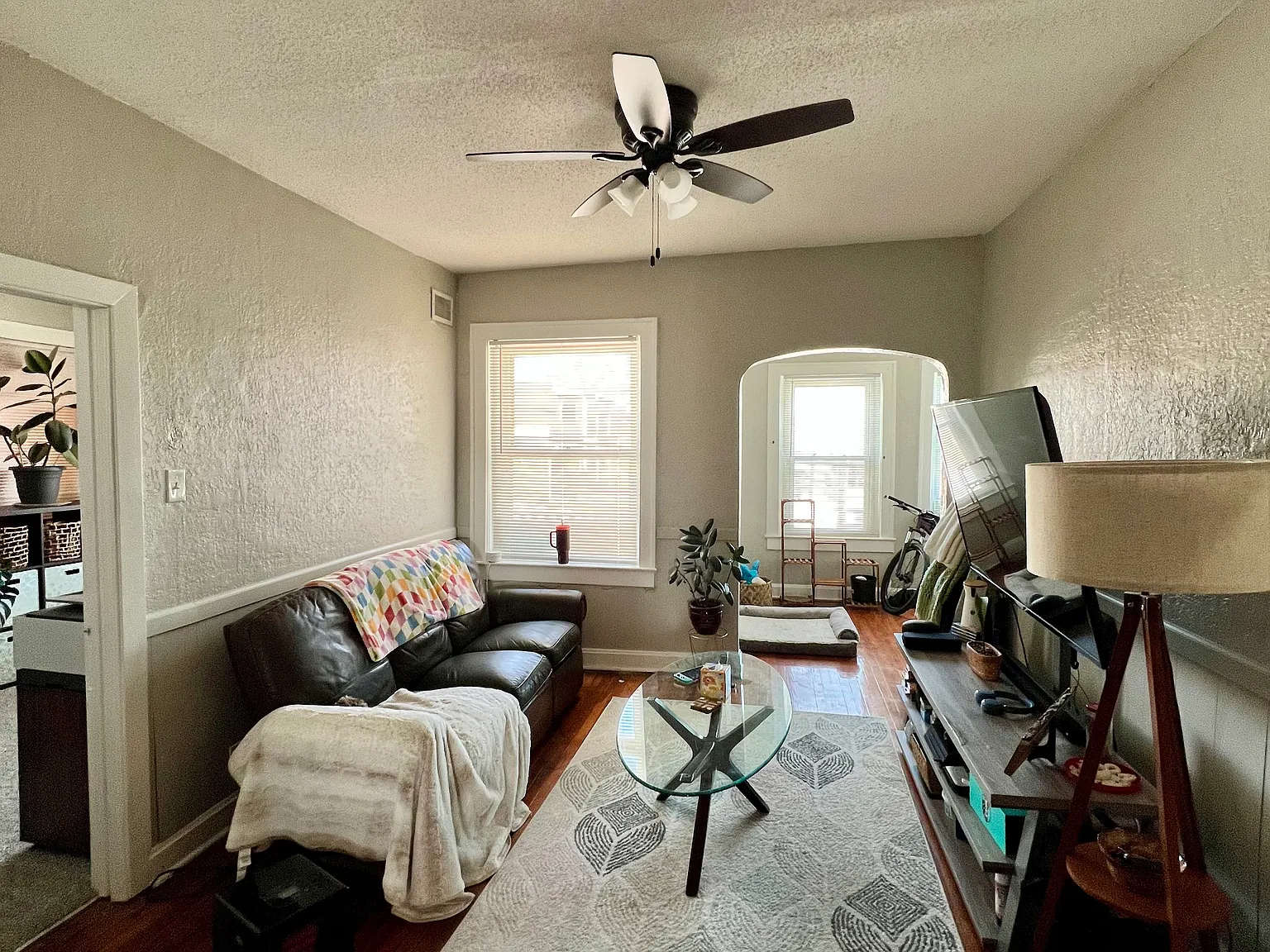 539 Elizabeth Ave — Photo 3