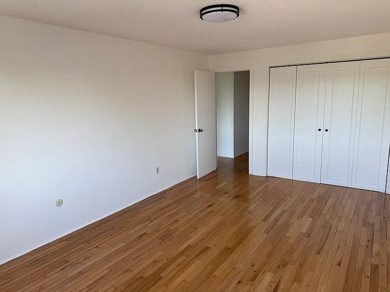 134 Mammoth Rd #28 — Photo 6