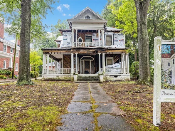 217 College St, Oxford, NC 27565