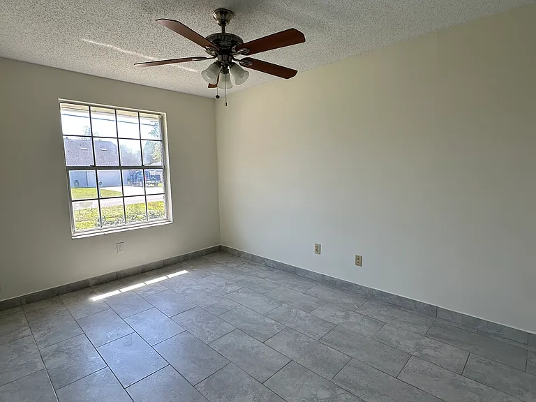 1780 Bartlett Ave — Photo 7