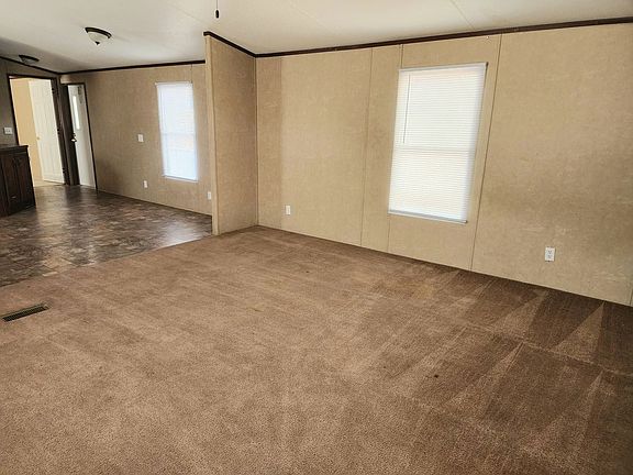 2nd image of 413 N Avenue K
