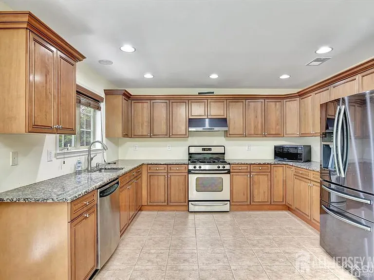 248 River Rd — Photo 5