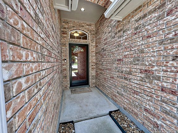 3rd image of 6218 Parkland Oaks Dr