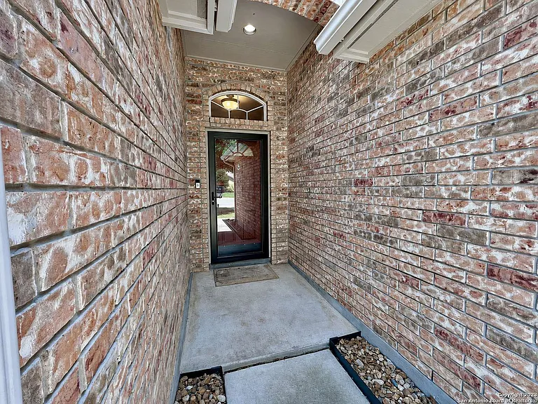 6218 Parkland Oaks Dr — Photo 3