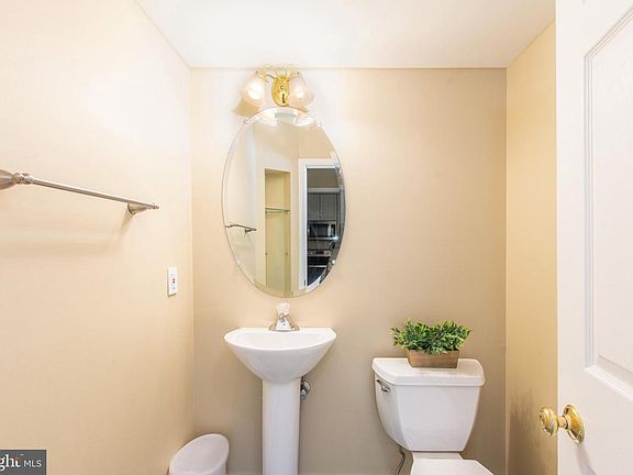 5th image of 3 Rockford Mews Ct