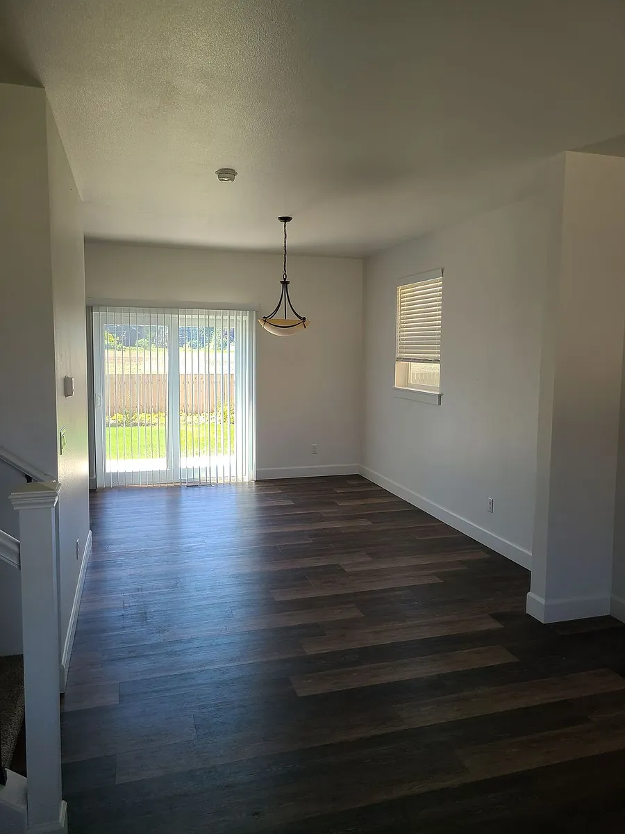 Building Photo - Country Meadows Estates