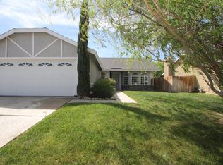 818 W Avenue H5, Lancaster, CA 93534