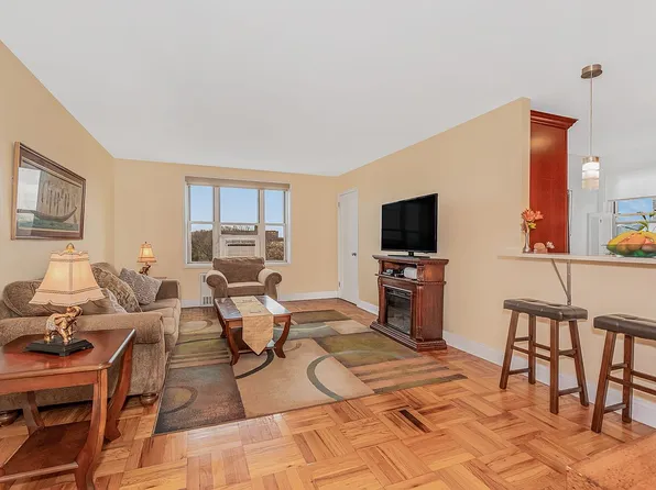 5601 Riverdale Ave APT 6C, Bronx, NY 10471