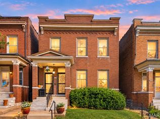 4175 Flad Ave, Saint Louis, MO 63110
