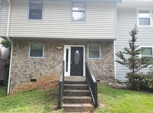 1126 Falling Water Dr SE, Smyrna, GA 30080