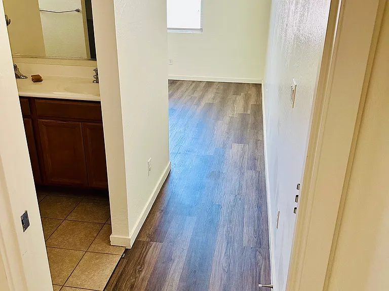 12628 W Northview Ave — Photo 21