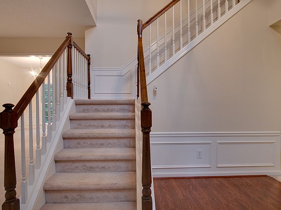 5th image of 4765 Tanners Spring Dr